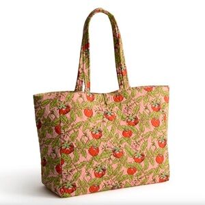 NWOT Vera Bradley Hathaway Tote- Tomato Vines